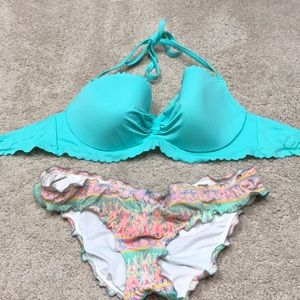 Victoria’s Secret bikini